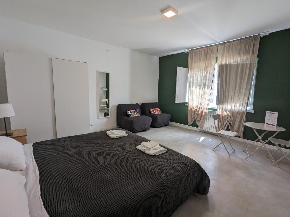 Artemisia B&B Μπάρι Εξωτερικό φωτογραφία